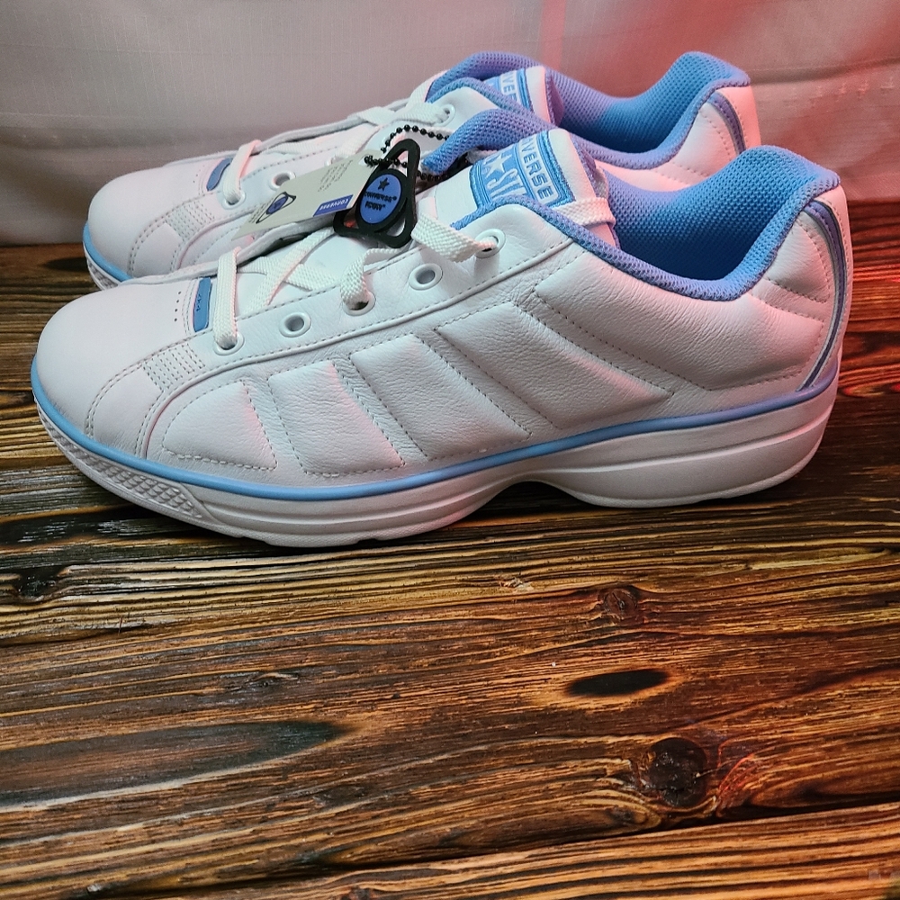 Converse All Star Chuck Taylor White and Blue Leather Sneakers Womens Size 10.5